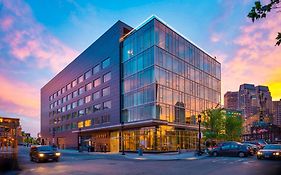 The Envoy Hotel, Autograph Collection